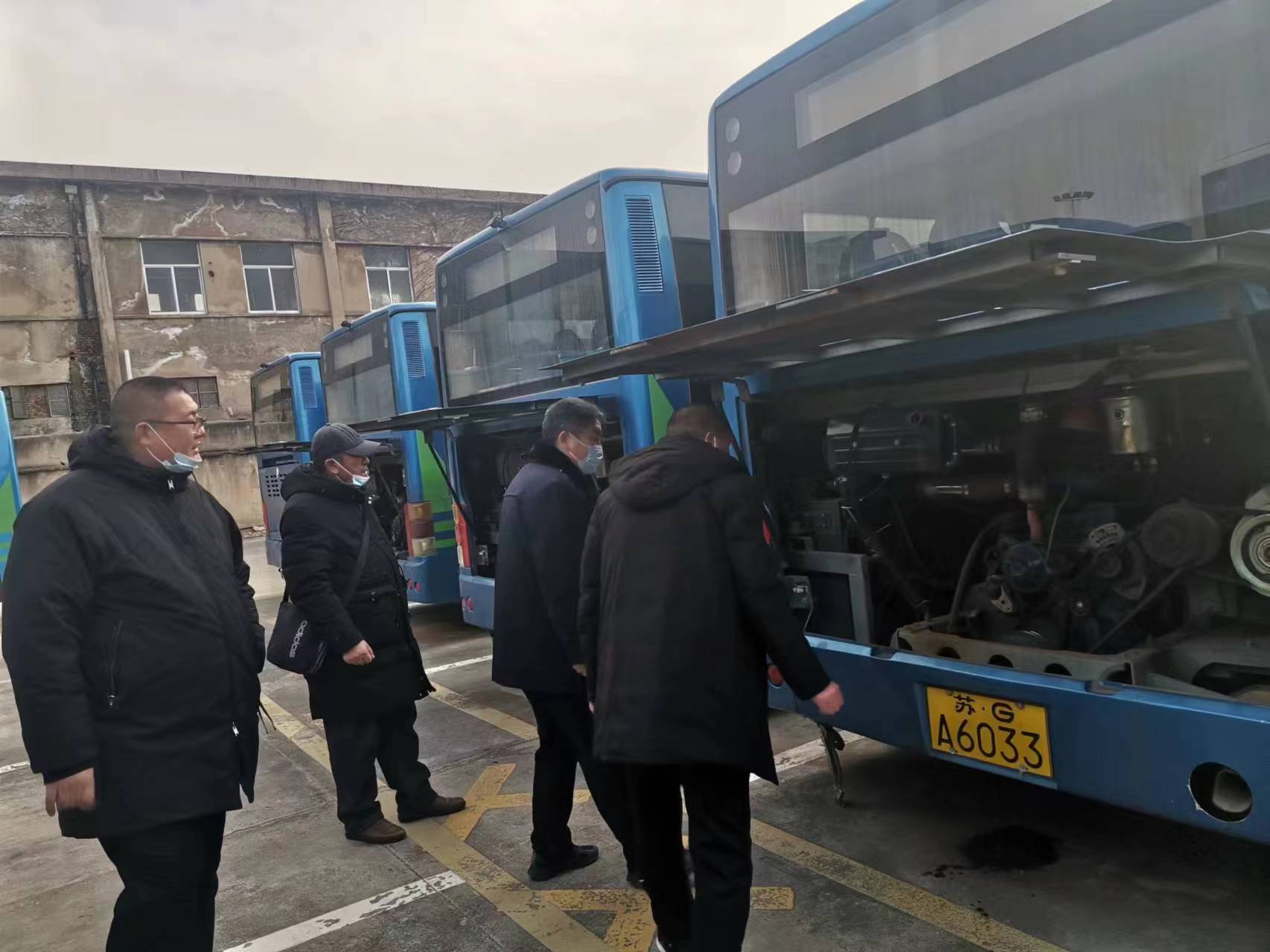 公交集團(tuán)公交事業(yè)一部多舉措保障車輛技術(shù)狀況 確保春運(yùn)車輛有序運(yùn)營(yíng)
