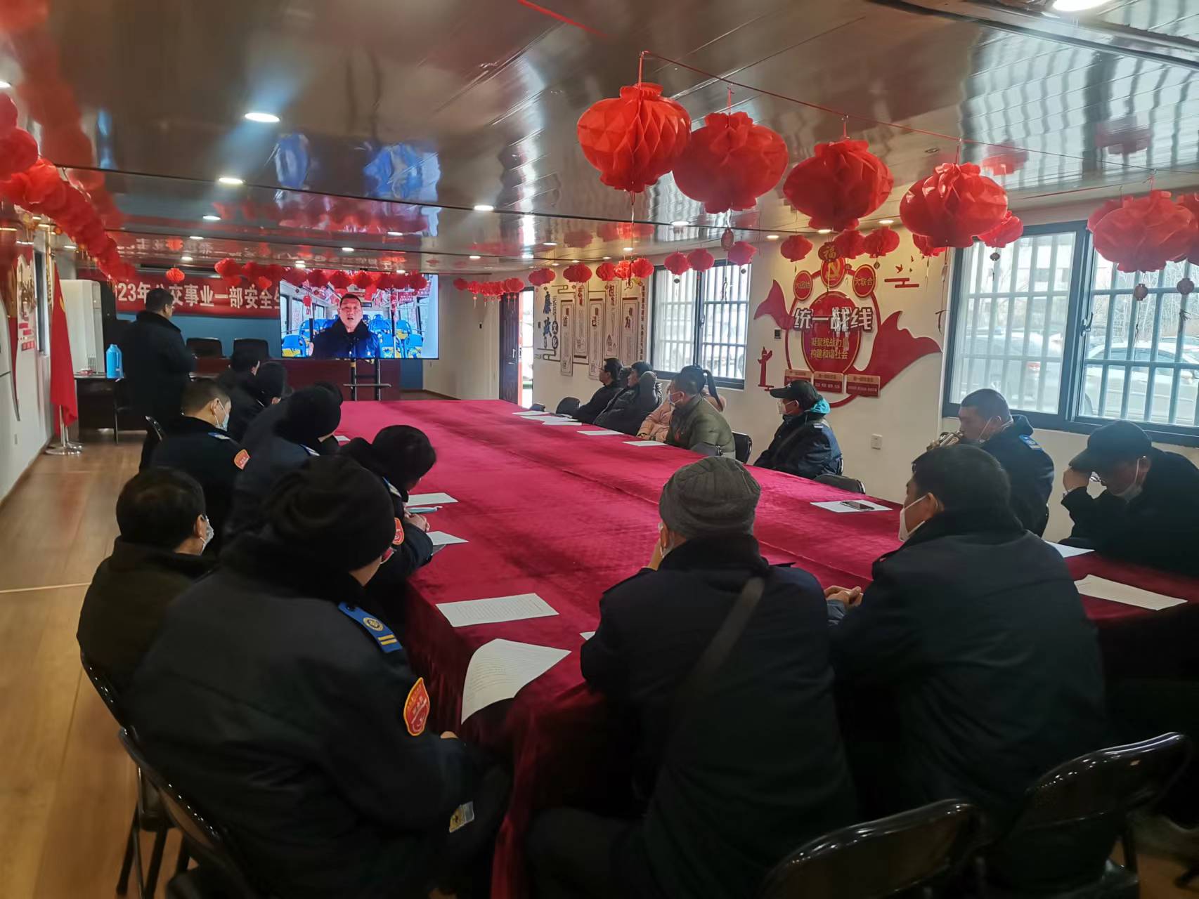 公交集團(tuán)公交事業(yè)一部開展駕駛員“節(jié)能降耗”學(xué)習(xí)交流活動