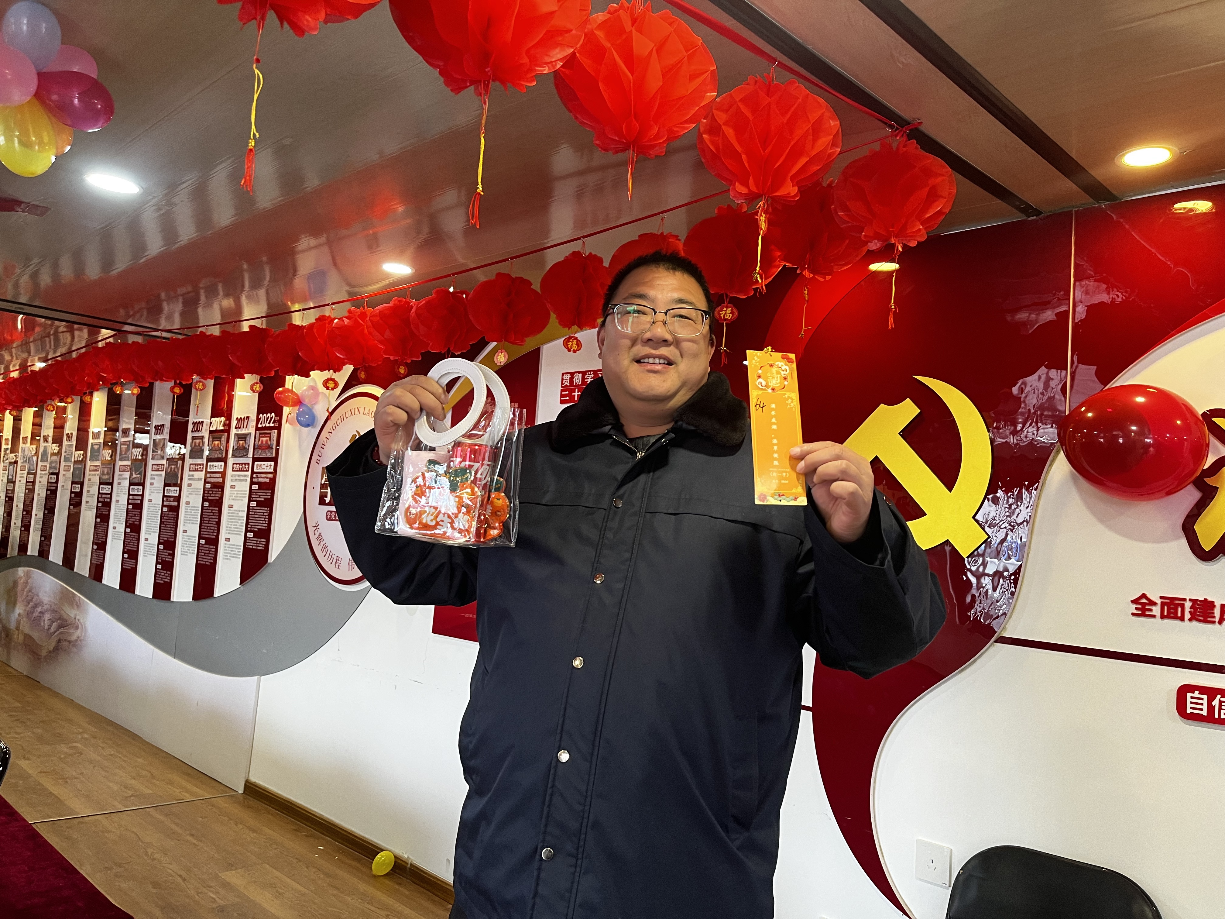 公交集團(tuán)公交事業(yè)一部舉辦“濃濃公交情，歡樂(lè)鬧元宵”系列活動(dòng)