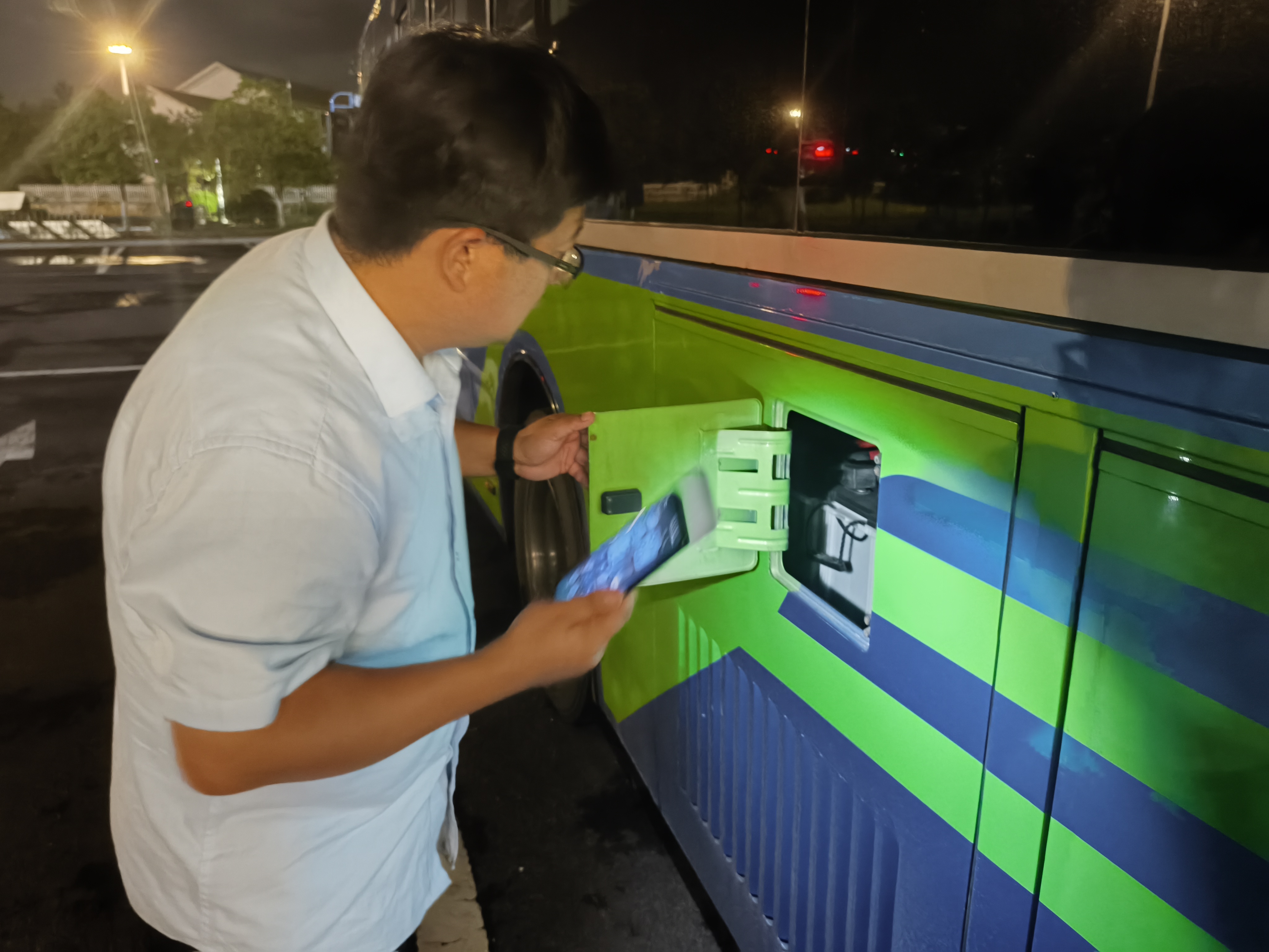 東部公交開展駐站車輛安全檢查，消除隱患防患未然