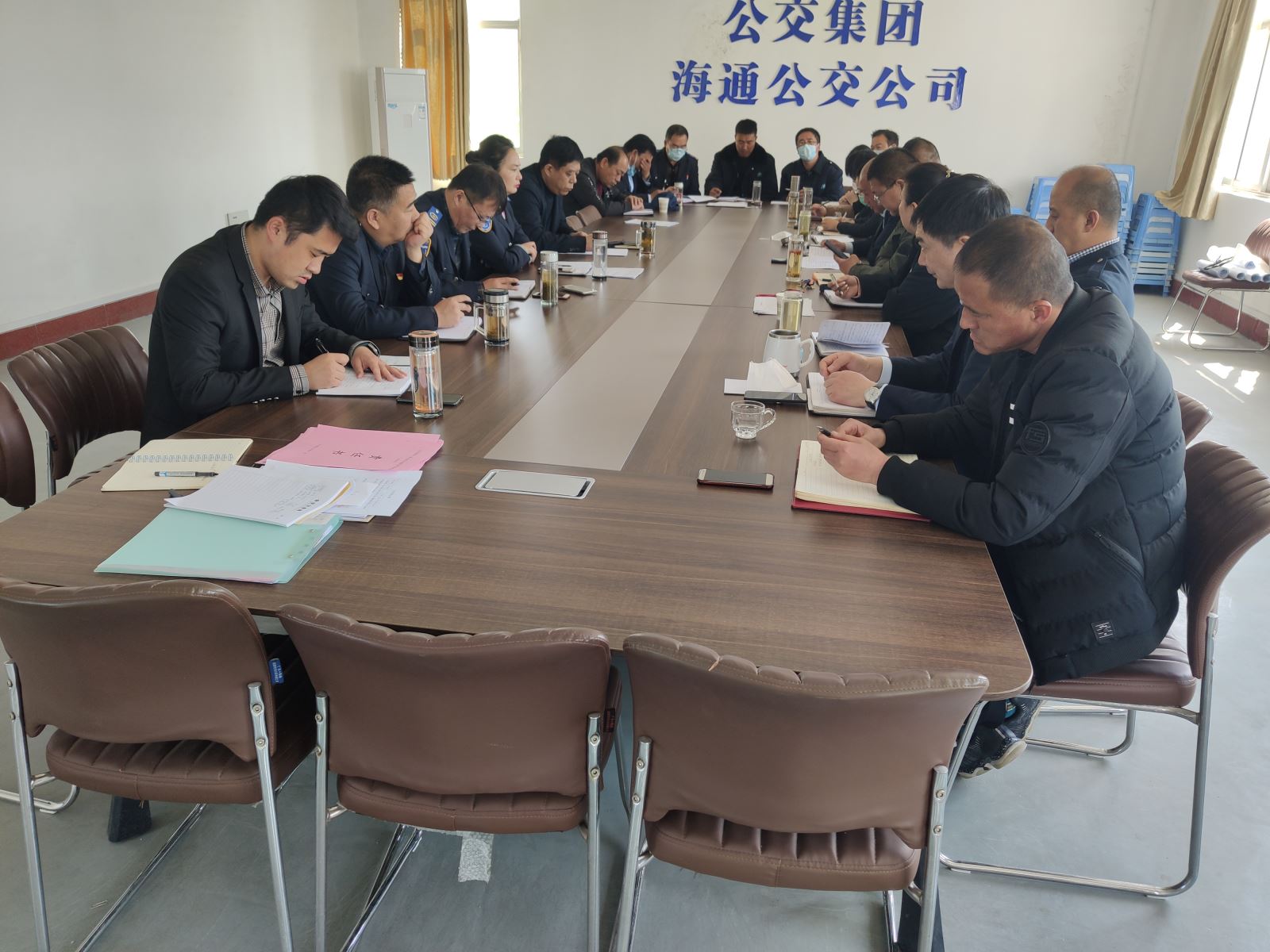 公交集團(tuán)公交事業(yè)一部開展“五一”節(jié)前黨風(fēng)廉政警示教育會議