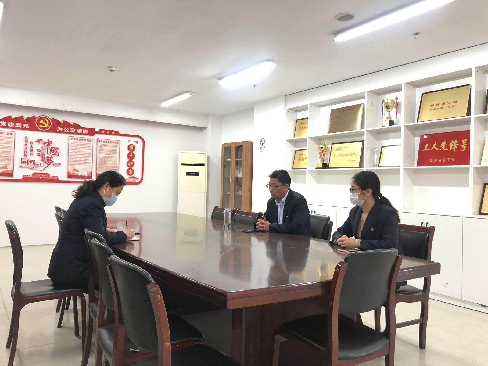 公交集團(tuán)開展節(jié)前作風(fēng)檢查，確保廉潔過節(jié)