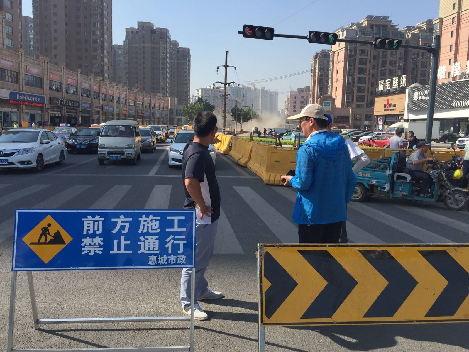 公交海州公司合理調(diào)整線路確保道路施工期間車輛有序運(yùn)營(yíng)