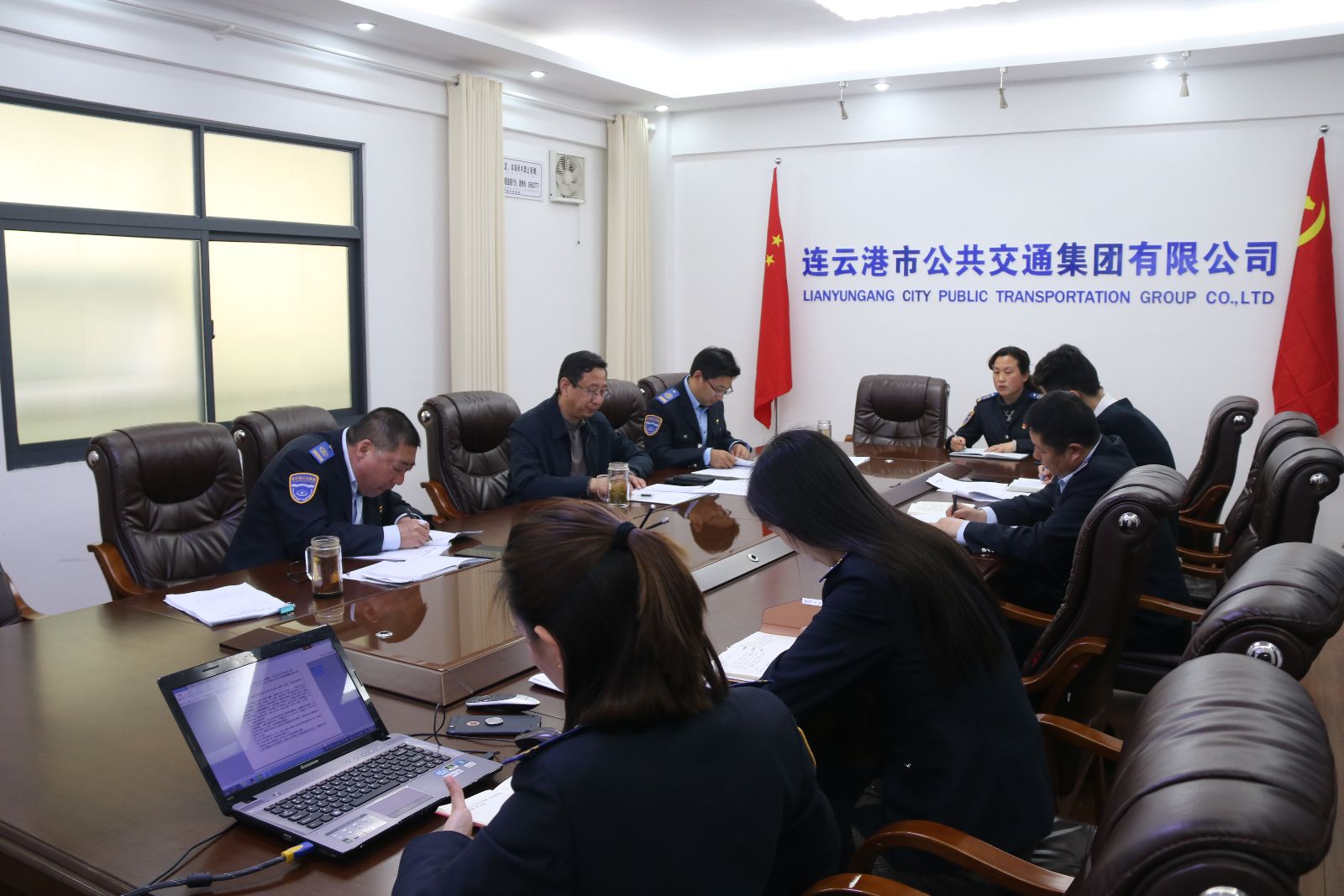 公交集團(tuán)召開(kāi)2018年人大建議、政協(xié)提案辦理工作專題會(huì)議